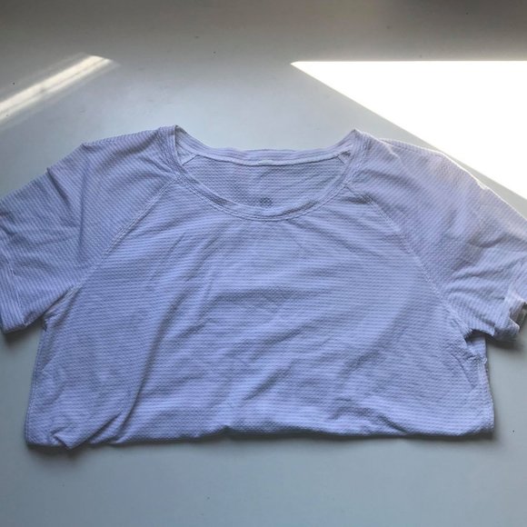 Lululemon Open Up Tie Back Tee - Picture 4 of 4